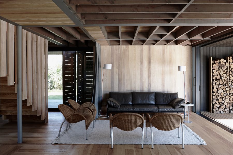 APL Architectural Series sliding doors on all sides of the first level living spaces