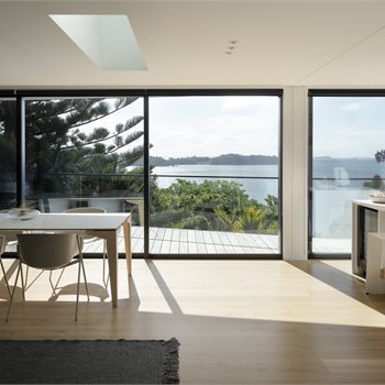 Trending Image Box.Onetangi.280 LR