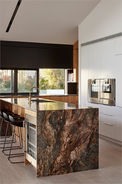 Modern Kitchen with Metro Series Sliding Windows