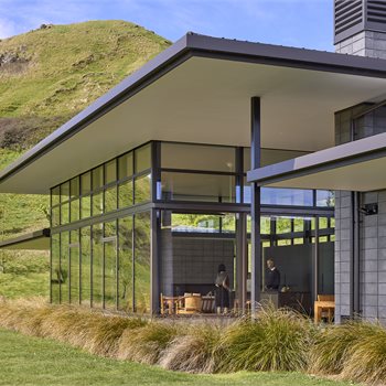 Trending Image HS.FIRST.TeMata.005